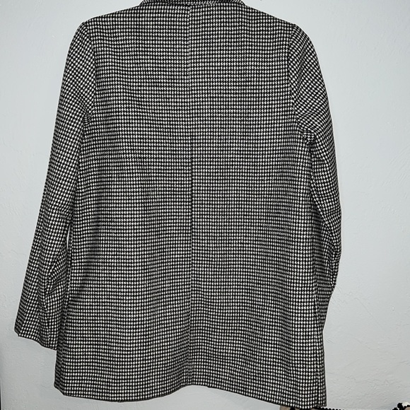 Jacket - Picture 3 of 3